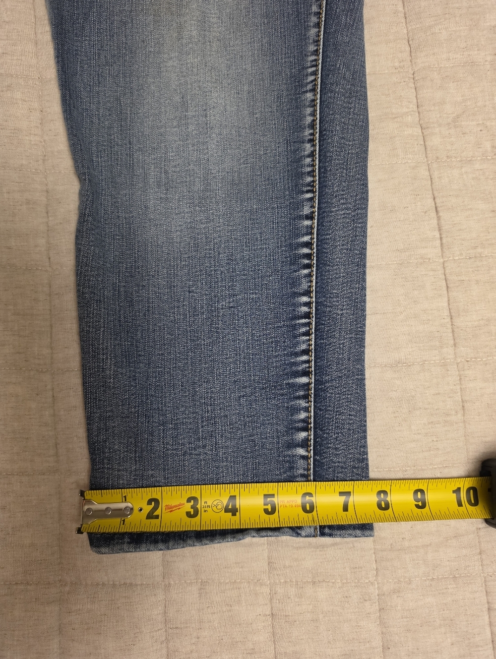 Earl Jeans Cropped Jeans with White Floral Embroidery Size 14 - Picture 8 of 8